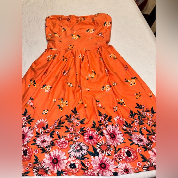 Cute Strapless Floral Mini Dress. No Boundaries. - Picture 1 of 6